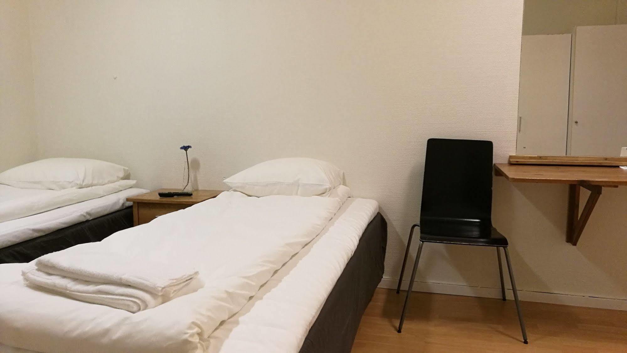 Metro Hotel Stockholm Bagian luar foto