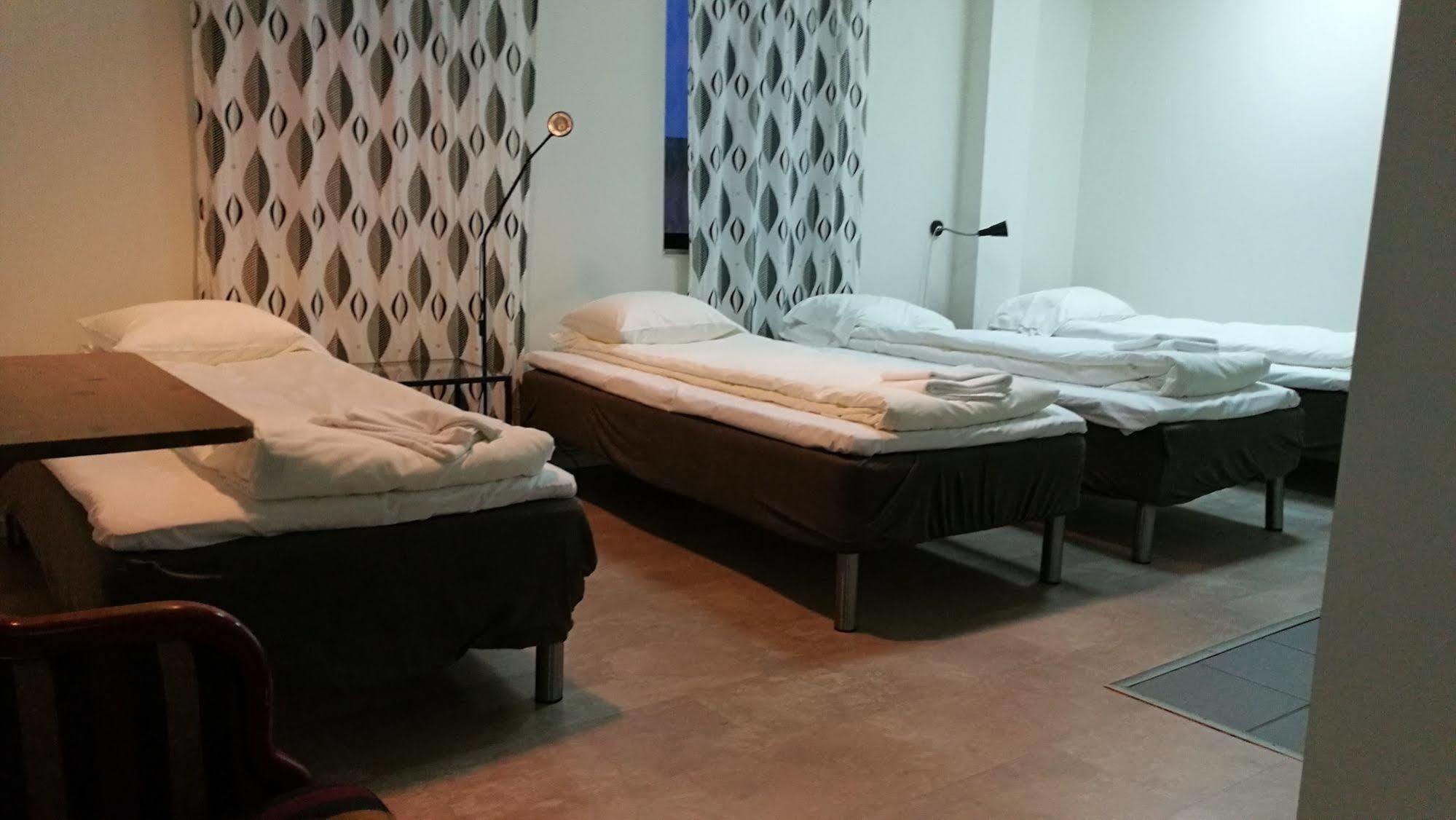 Metro Hotel Stockholm Bagian luar foto